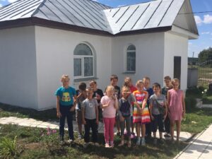 Встреча священника с учениками средней школы №2 г. Нижний Ломов с. Вирга