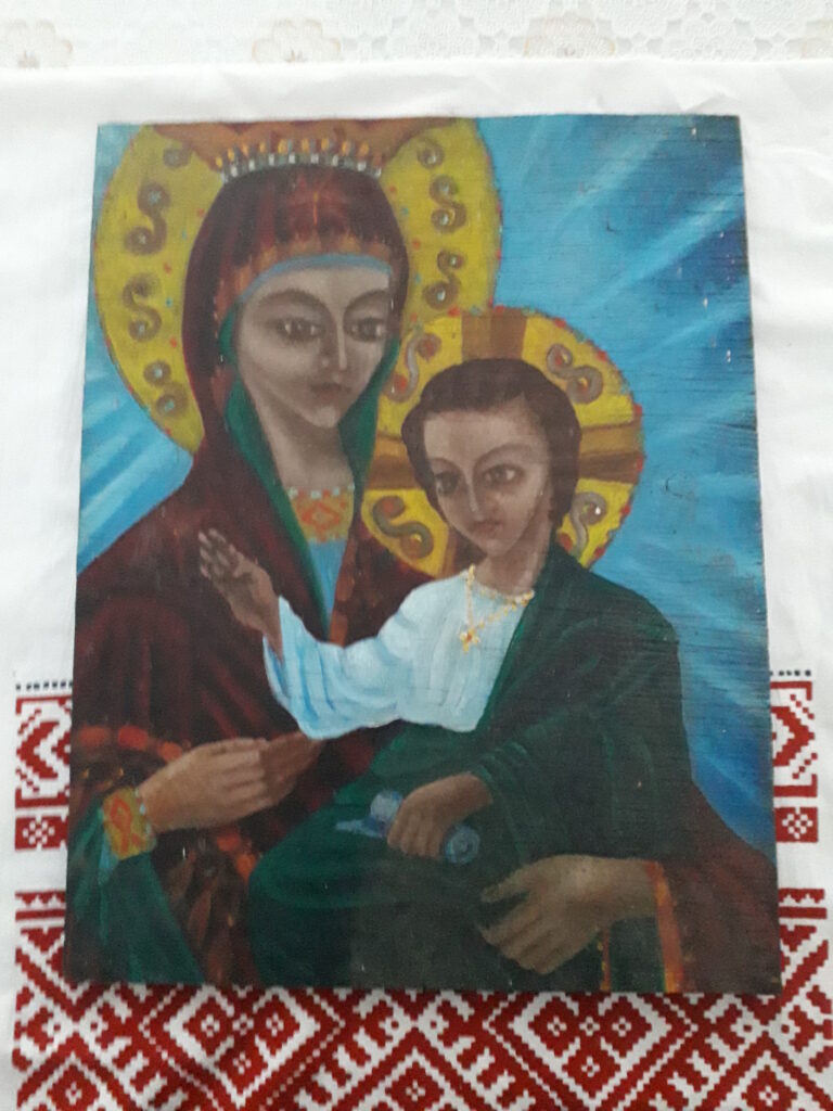 Рисунок: "Богородица с младенцем".