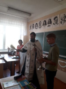 Иерей Сергий Беляков посетил школу села Вирга Нижнеломовского района