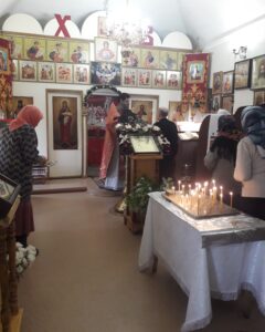 Божественная литургия и Панихида в нашей церкви на Радоницу