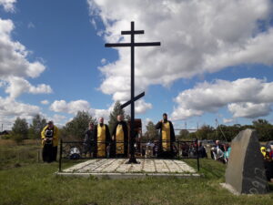 Освящение Поклонного креста в селе Аршиновка