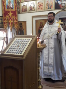 Настоятель церкви совершили Божественную литургию в праздник Тихвинской иконы Божией Матери