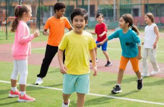 Маленькие спортсмены: как правильно выбрать детскую спортивную одежду